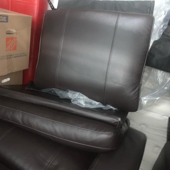 Saul expresso sectional couch practically new! - Picture 4 of 5